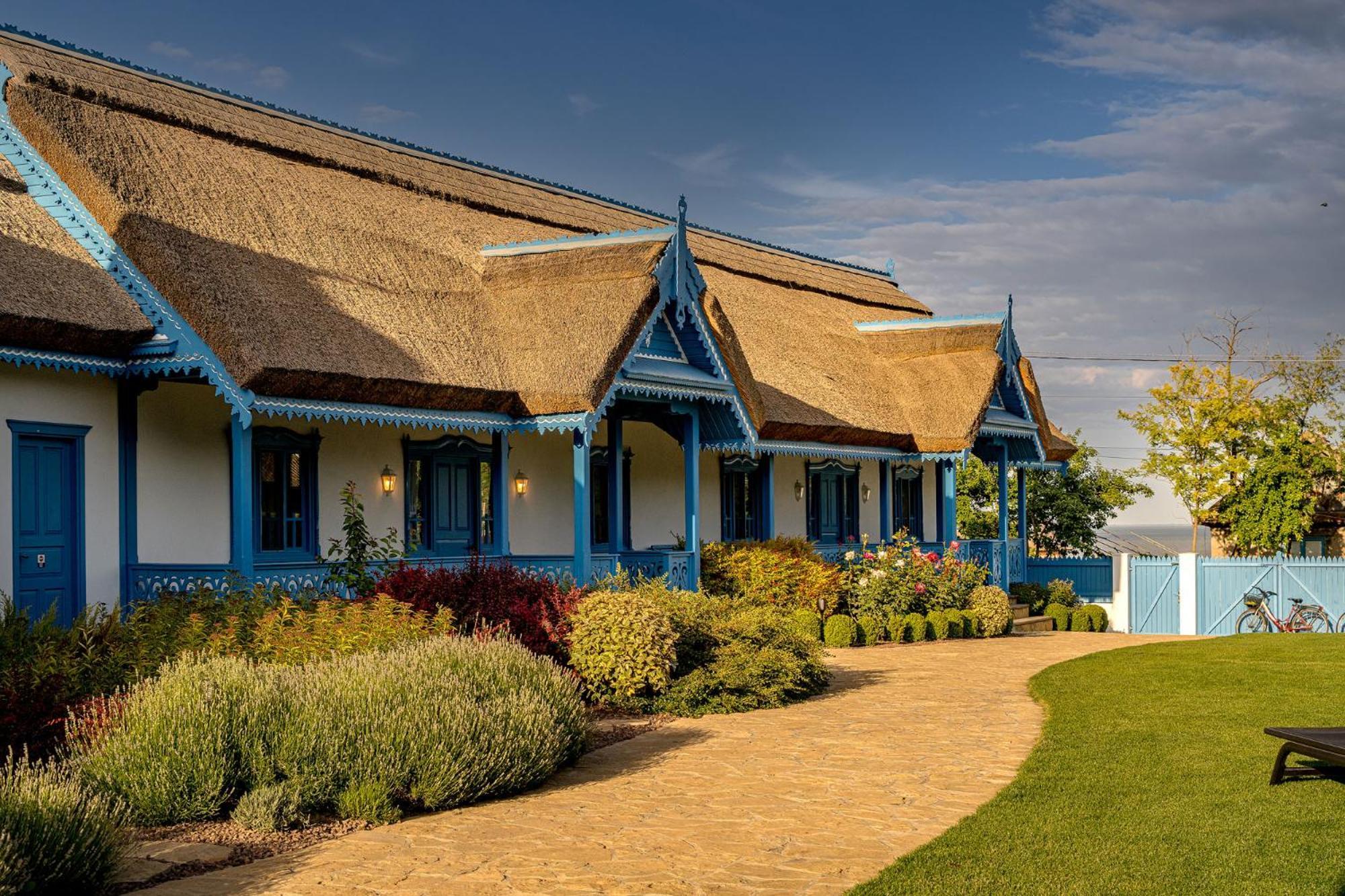 Hotel Casa Filip Din Sarichioi Exteriér fotografie
