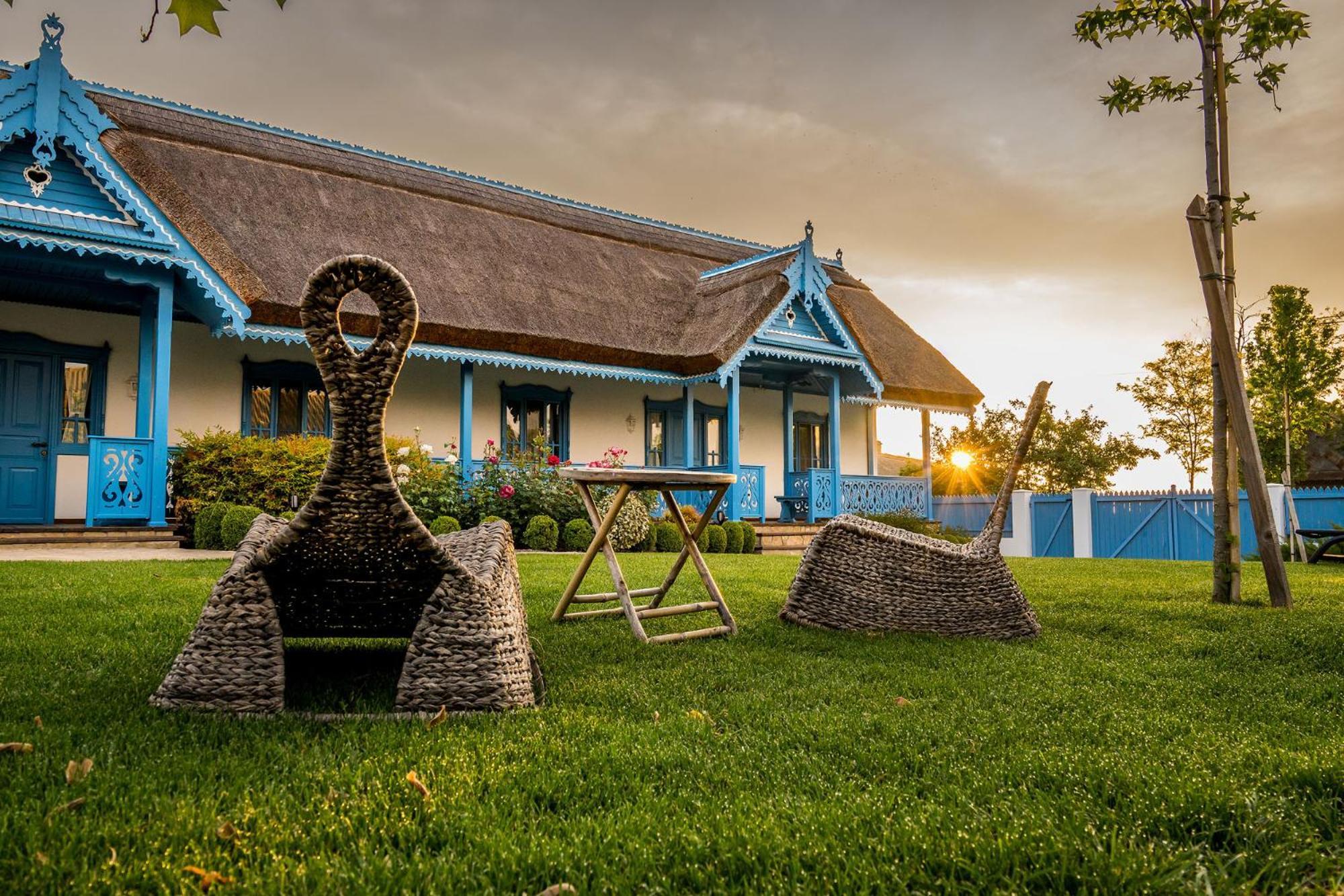 Hotel Casa Filip Din Sarichioi Exteriér fotografie